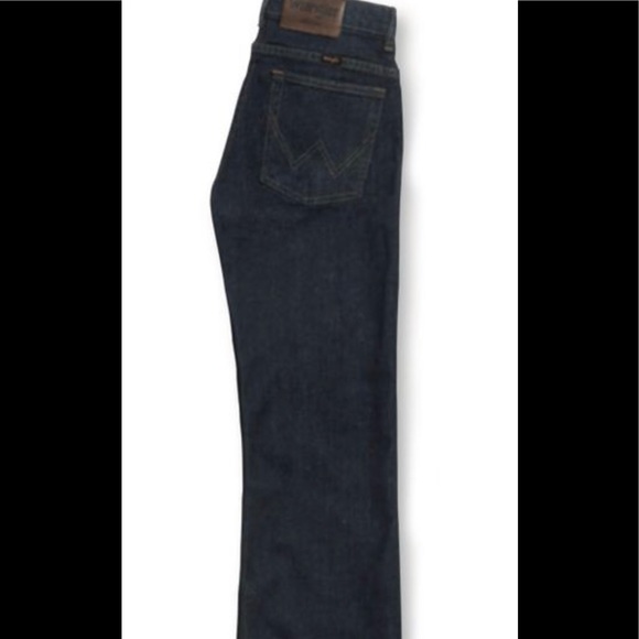Wrangler NWT Boys 16 Husky BOOT CUT Dark Wash Jean - Picture 2 of 7